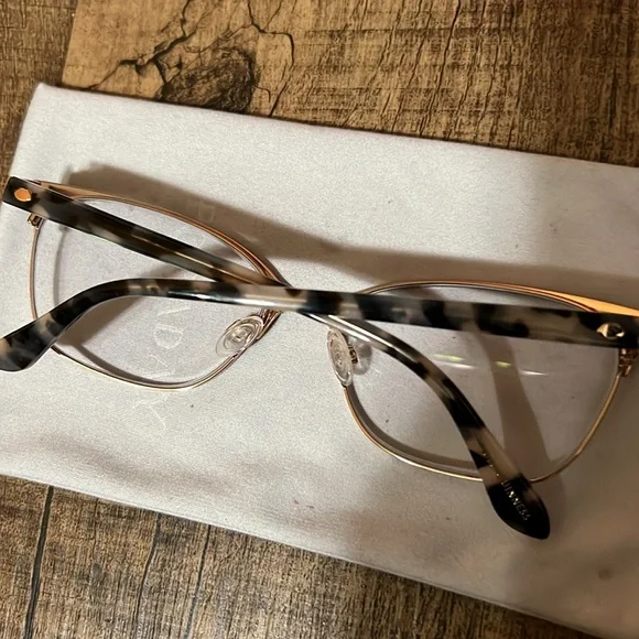 Lulu Guinness Prescription Glasses 🔥